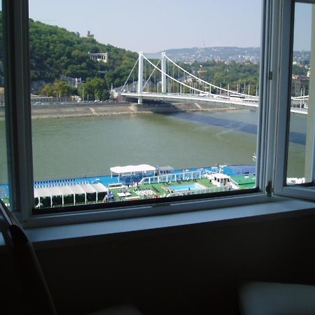 דירות בודפשט Danube View מראה חיצוני תמונה